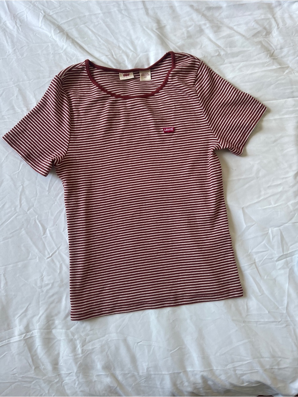 Levi's Striped Short Sleeve Red & White Tee - Large
